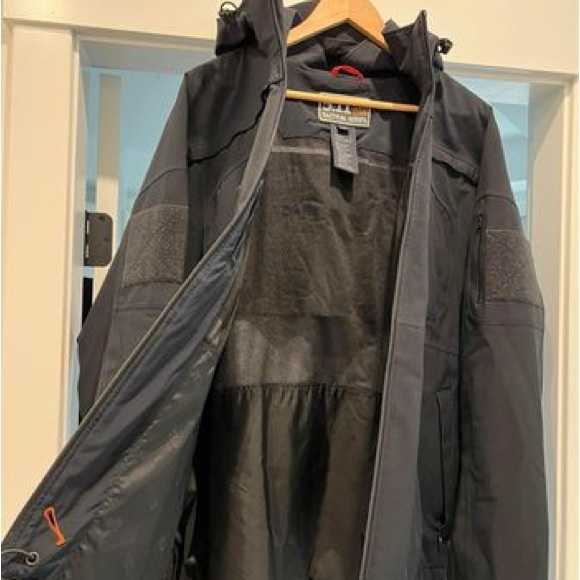 5.11 Sabre Jacket - Picture 2 of 4